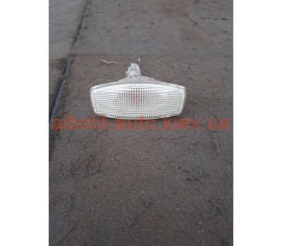 Повторитель в крыло лачетти  Chevrolet Lacetti