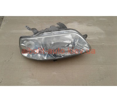 Фара передняя правая Авео 1  Chevrolet Aveo